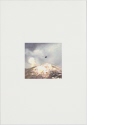 Ohne Titel [Verpixelte Aufnahme eines Ufos über einer Bergspitze], Blatt aus "99 Ufos"